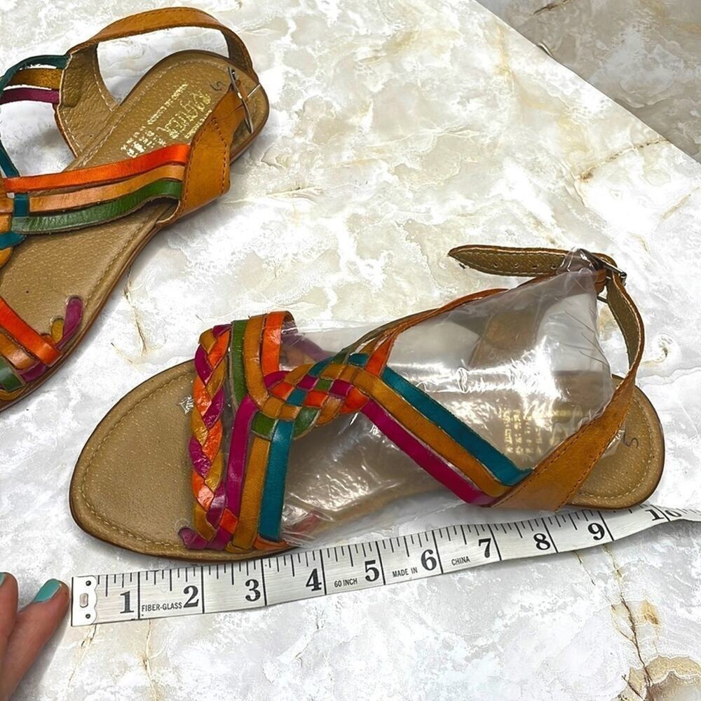 Raguer Artisan Unique Vibrant Boho Heurache Style Leather Sandals - Picture 7 of 8